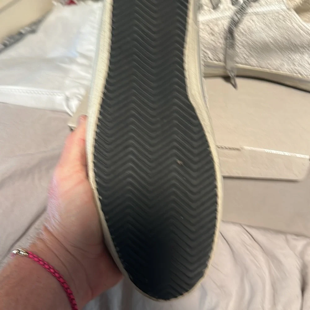 Men’s golden goose size 13 worn only twice - Picture 3 of 3